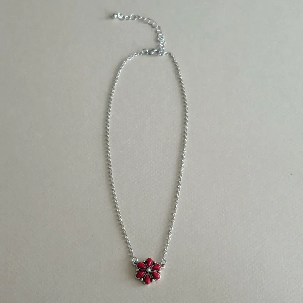 Boho flower necklace #2124